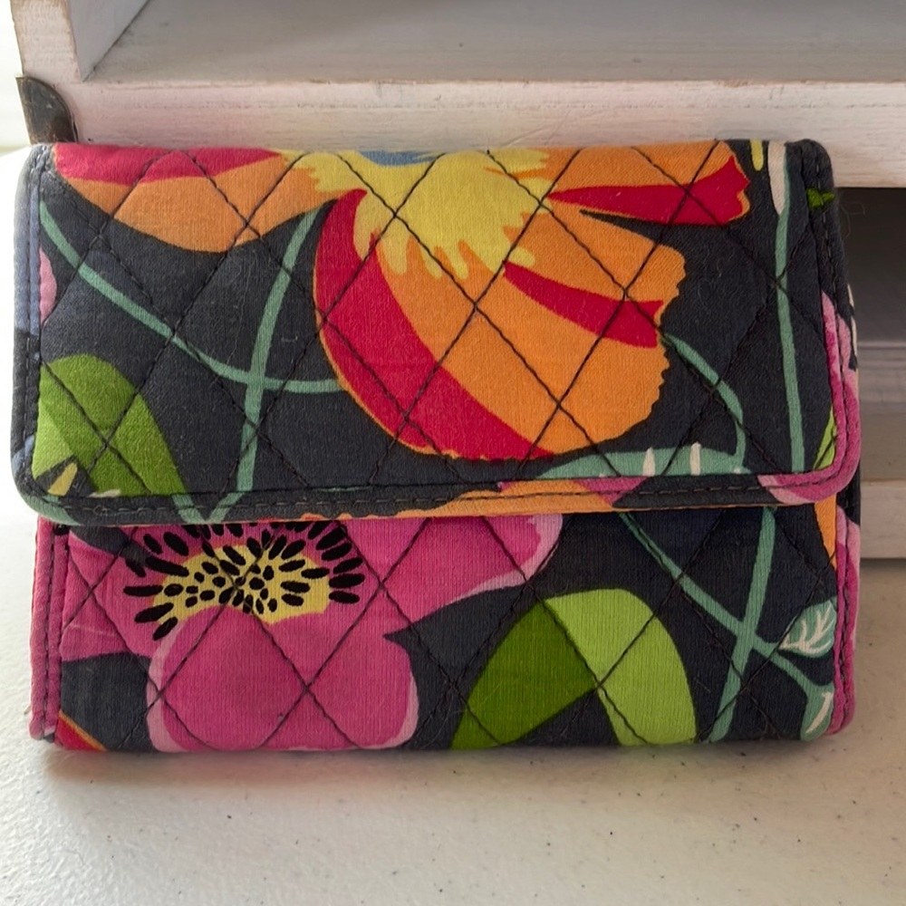 Vera Bradley small wallet
